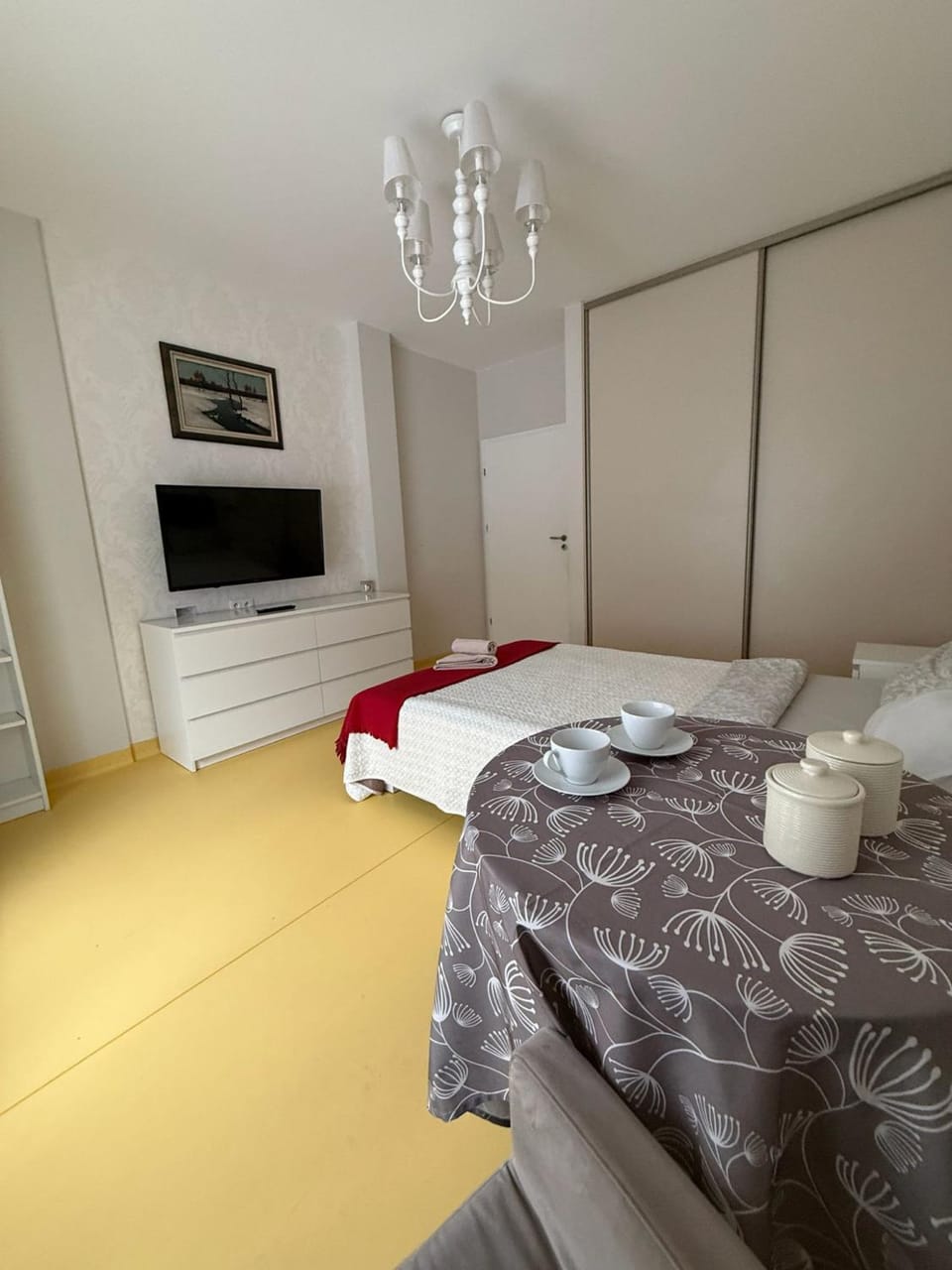 Przestronne apartamenty 70m2 na obrzeżach Warszawy Apartment in Masovian Voivodeship