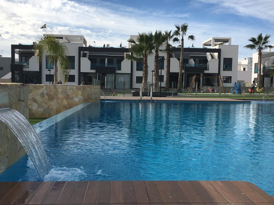 Property building, Swimming pool