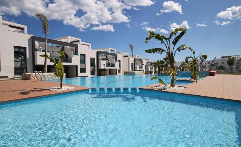 Property building, Swimming pool