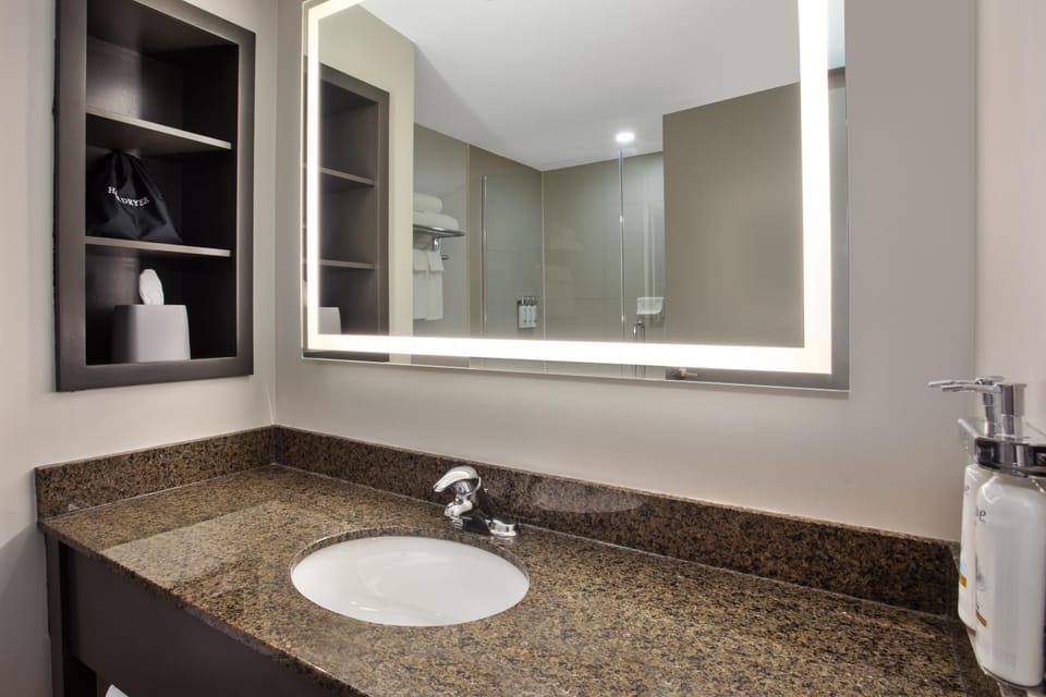 Holiday Inn Express Kingston Central by IHG Hotel in Kingston