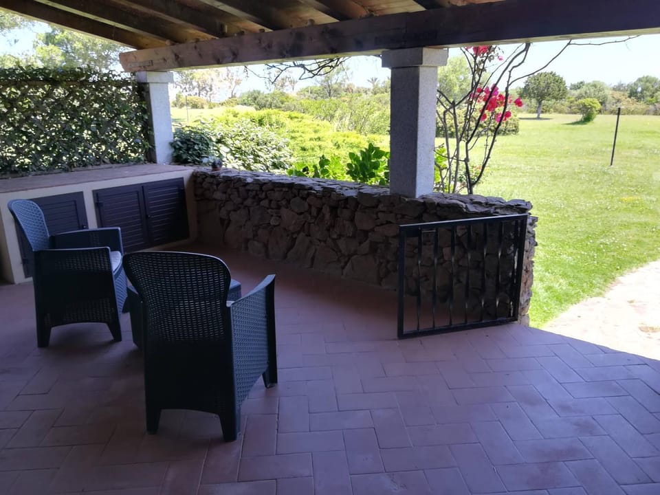 Visit San Teodoro House in San Teodoro