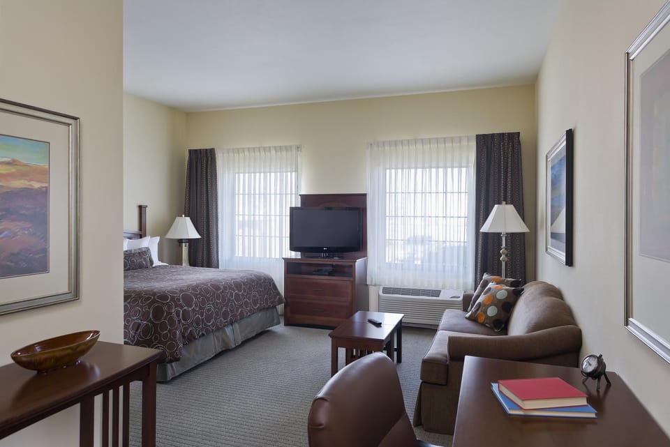 Other, Seating area, Bedroom