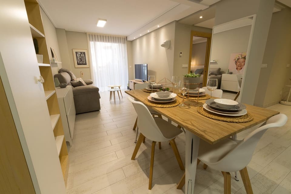 TV and multimedia, Living room, Dining area