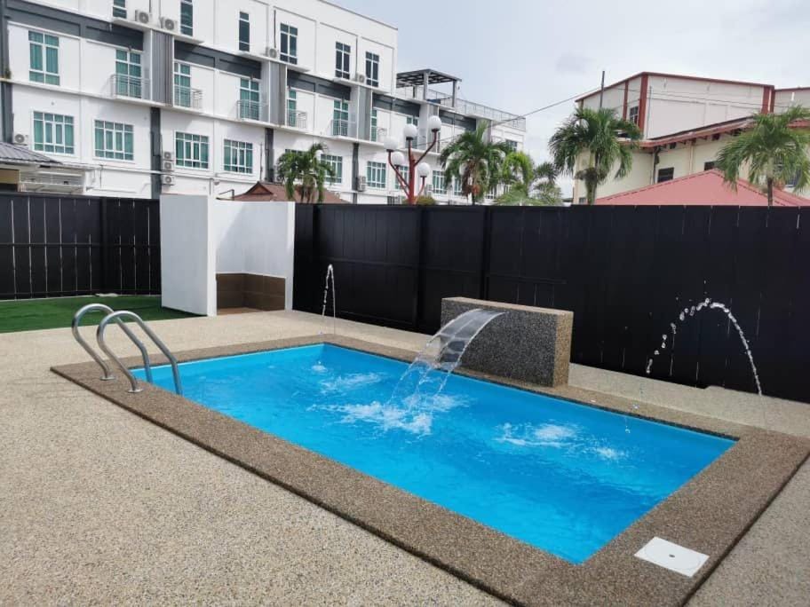 Adina Drive In Motel - Self Service Units Available Hotel in Kedah