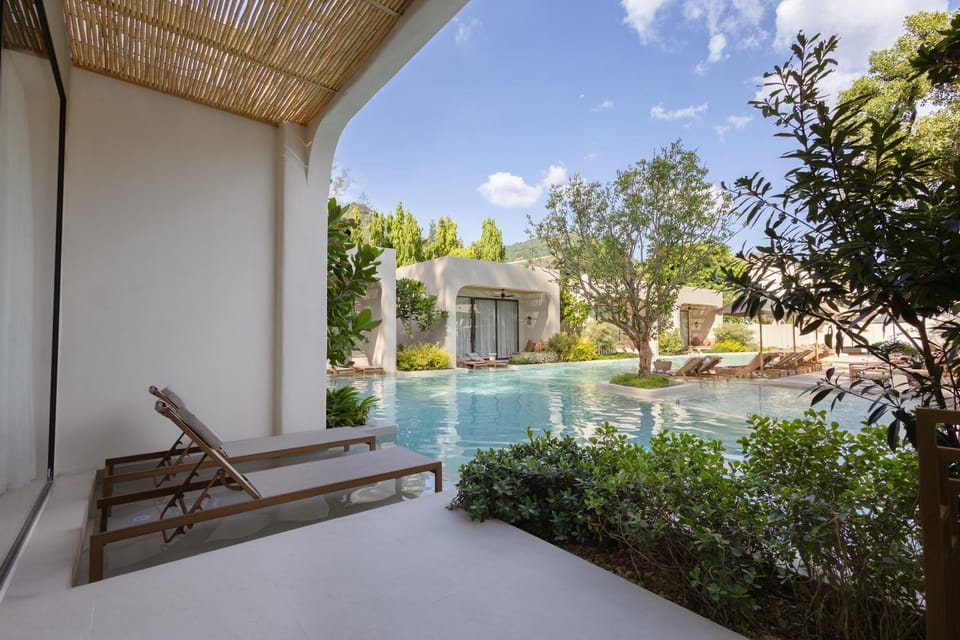 Property building, Pool view, Swimming pool