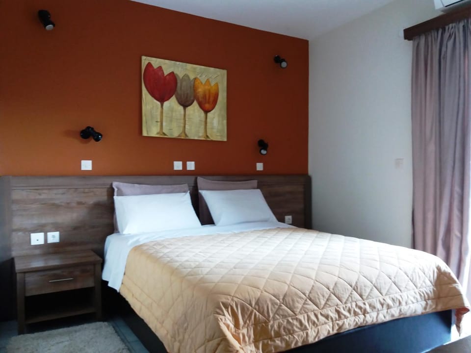 Bed, Photo of the whole room