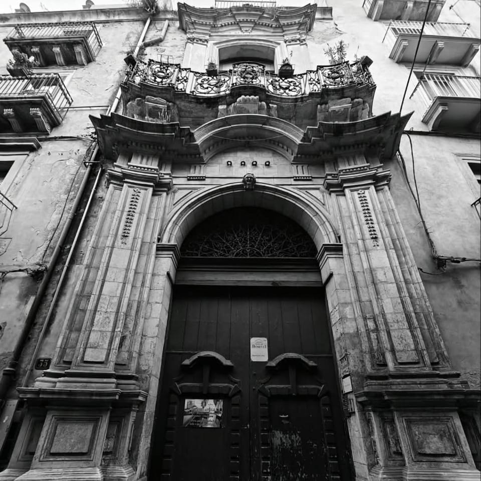 Facade/entrance, Landmark view