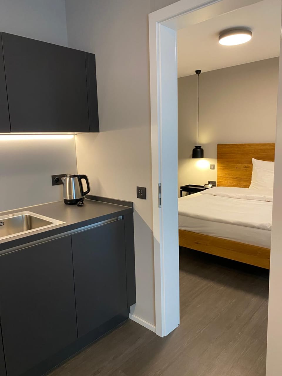 Bed, Kitchen or kitchenette, Photo of the whole room