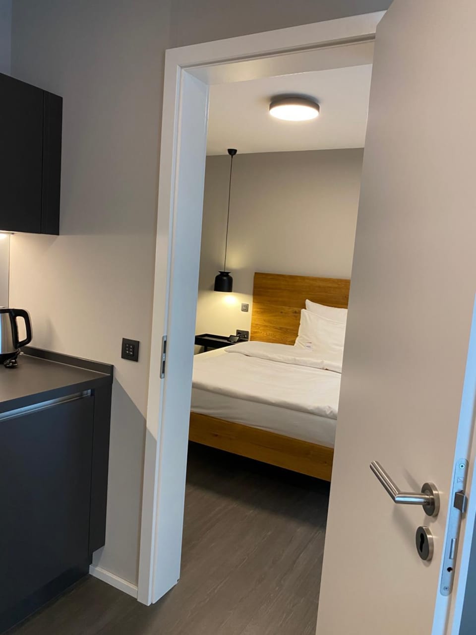 Bed, Kitchen or kitchenette, Photo of the whole room