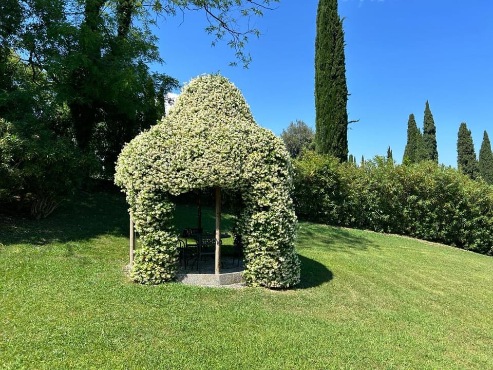 Al Mulino - immerso nel Golf Resort Apartment in Lake Garda