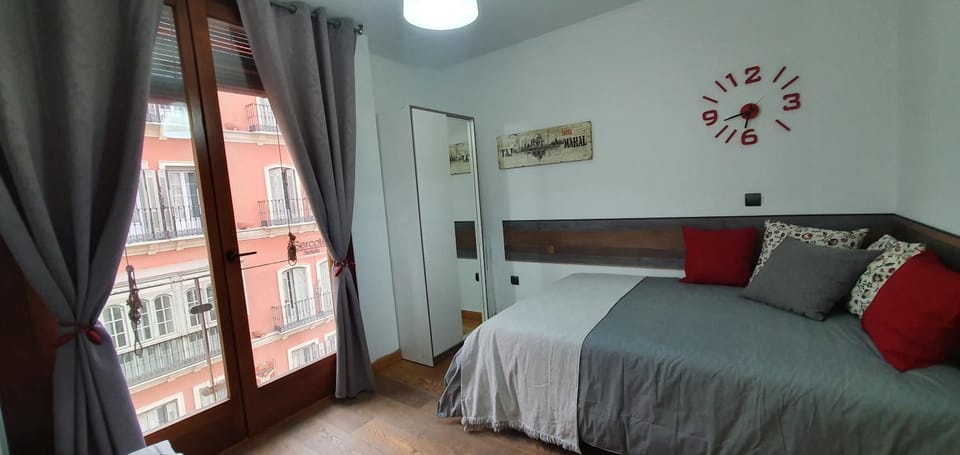 Living room, Bedroom