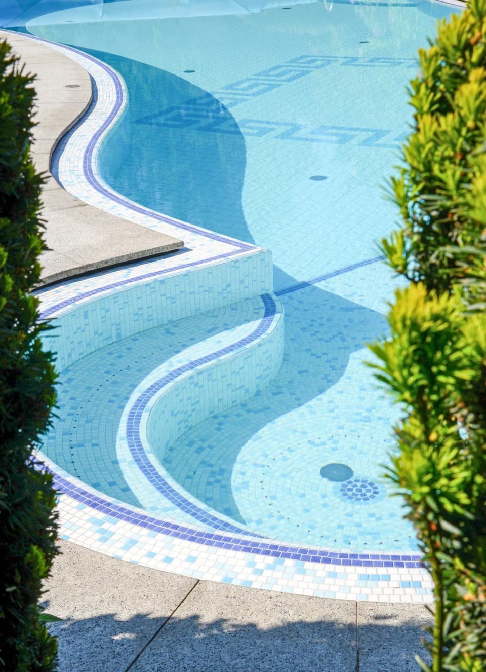 Swimming pool, Swimming pool