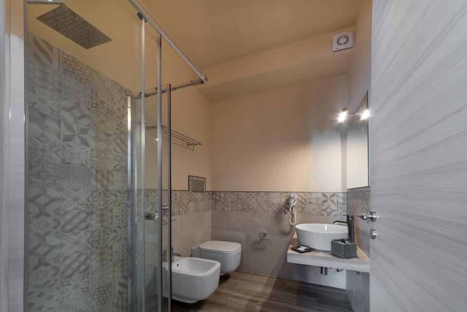 Shower, Toilet, Bathroom, bidet