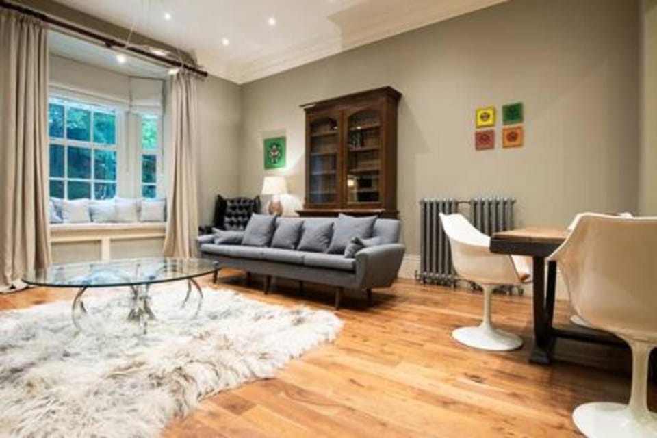 TV and multimedia, Living room, Other, Dining area