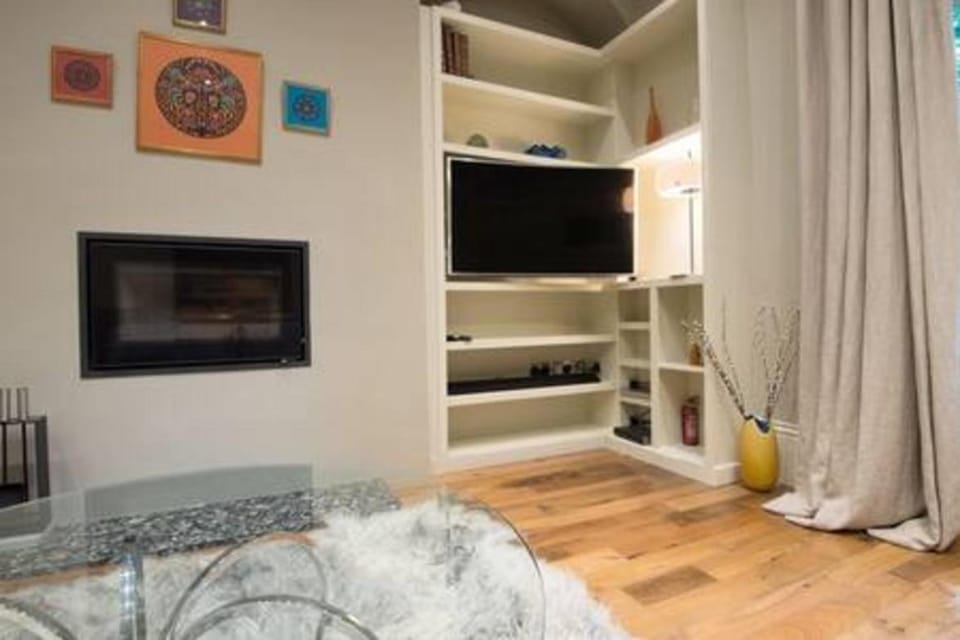 TV and multimedia, Living room, Other, Area and facilities