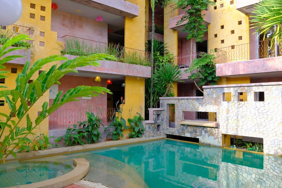 Swimming pool