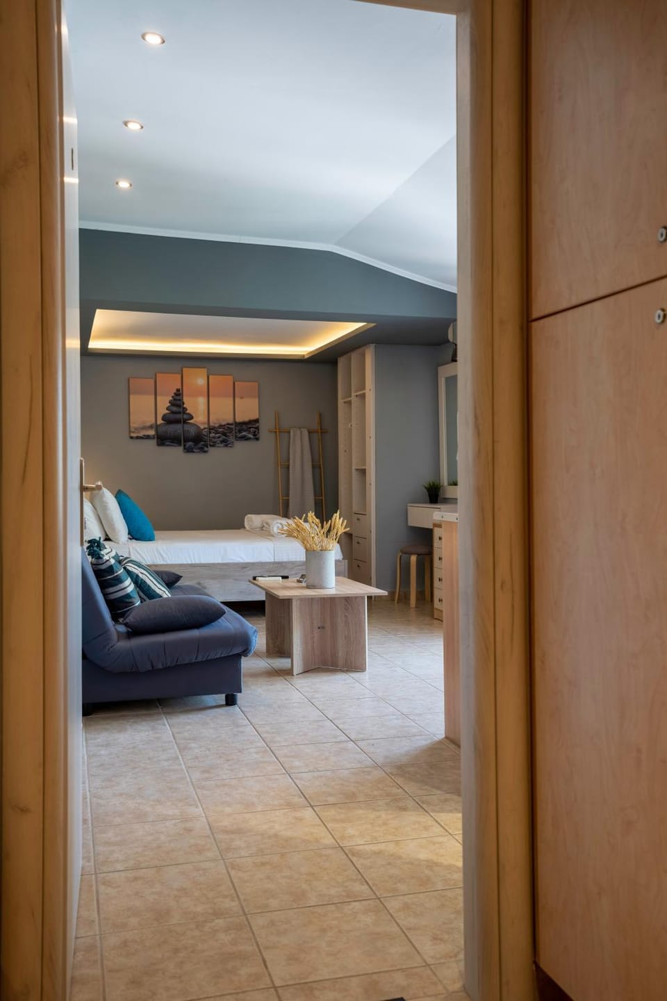 Seating area, Bedroom