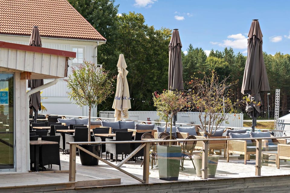 Patio, Restaurant/places to eat