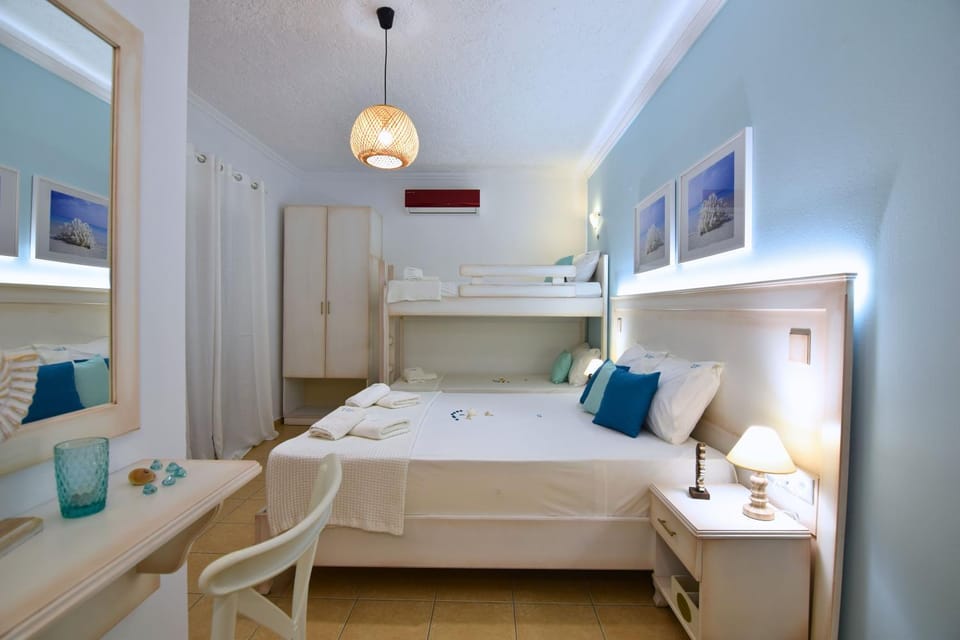 Bed, Photo of the whole room, Bedroom, towels, wardrobe, air conditioner