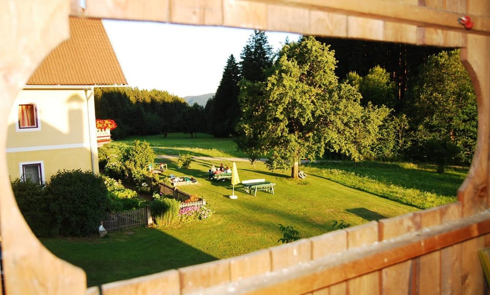 BBQ facilities, Garden, Garden view, sunbed