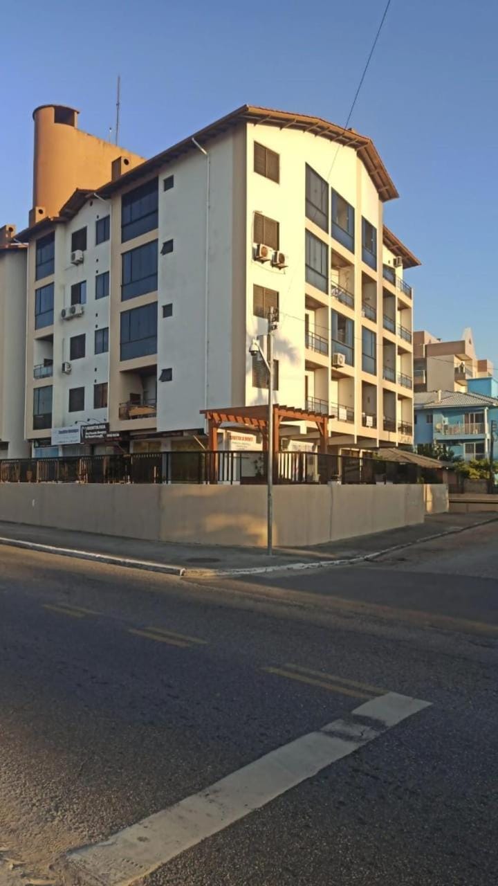 Ilha do Coral Residence Apartment in Florianopolis