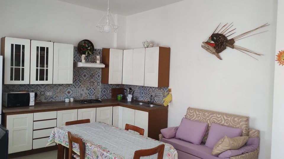 Living room, Seating area, kitchen