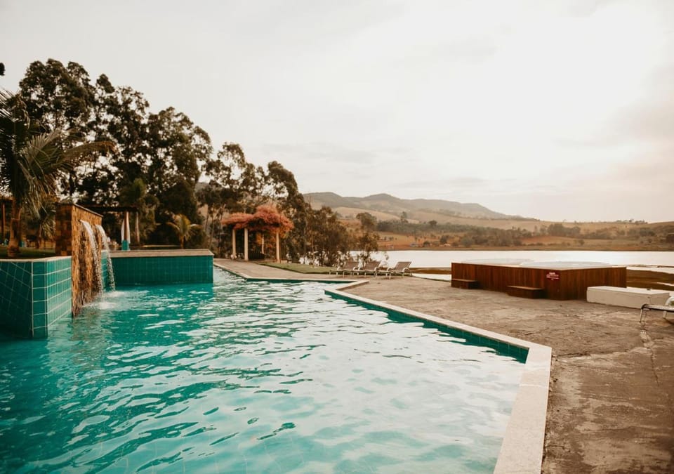 Day, Swimming pool