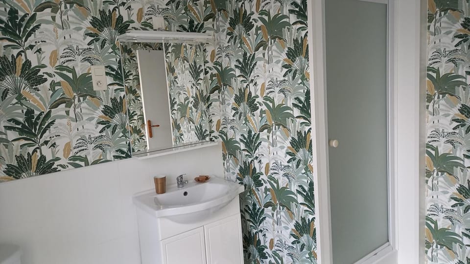 F2 plages du débarquement rénové Apartment in Normandy