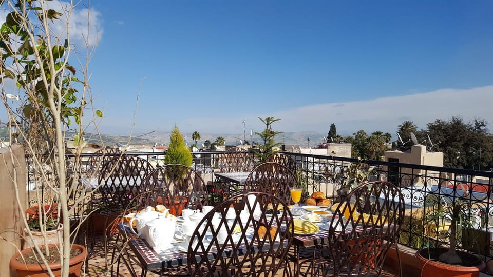 View (from property/room), Food and drinks, Dining area, Food