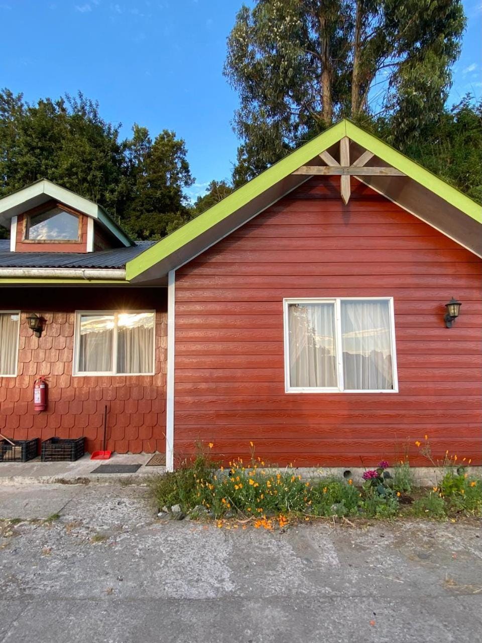 Property building, Day