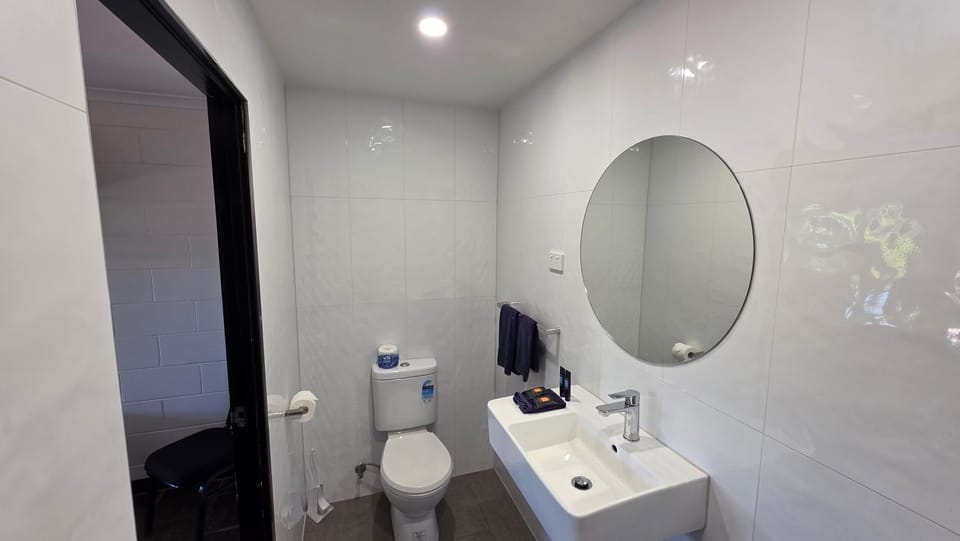 Toilet, Bathroom