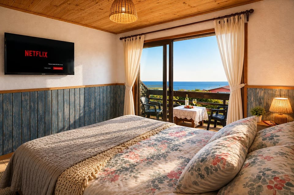 Hostal F Bed and Breakfast in Valparaíso Region