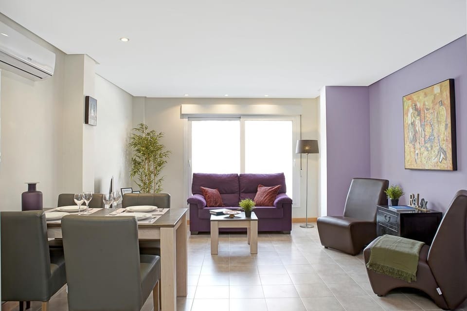 Living room, Dining area, air conditioner