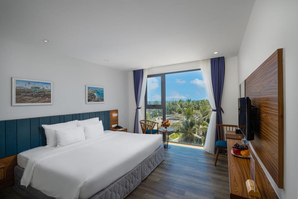 Bed, View (from property/room), Photo of the whole room, Bedroom