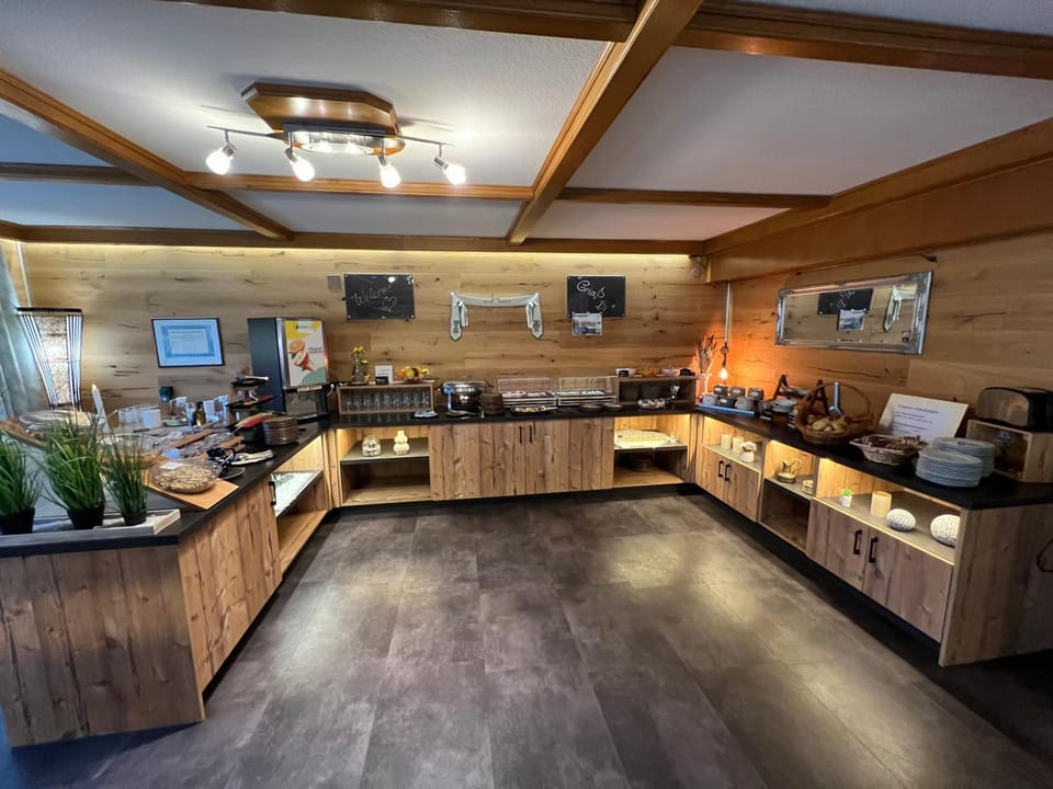 Breakfast, Buffet breakfast