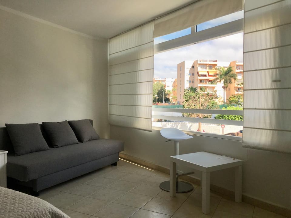 Studio Los Cristianos Beach Apartment in Los Cristianos
