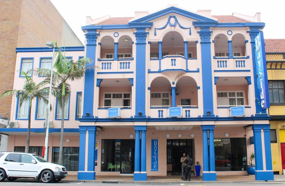Property building, Facade/entrance, Beach