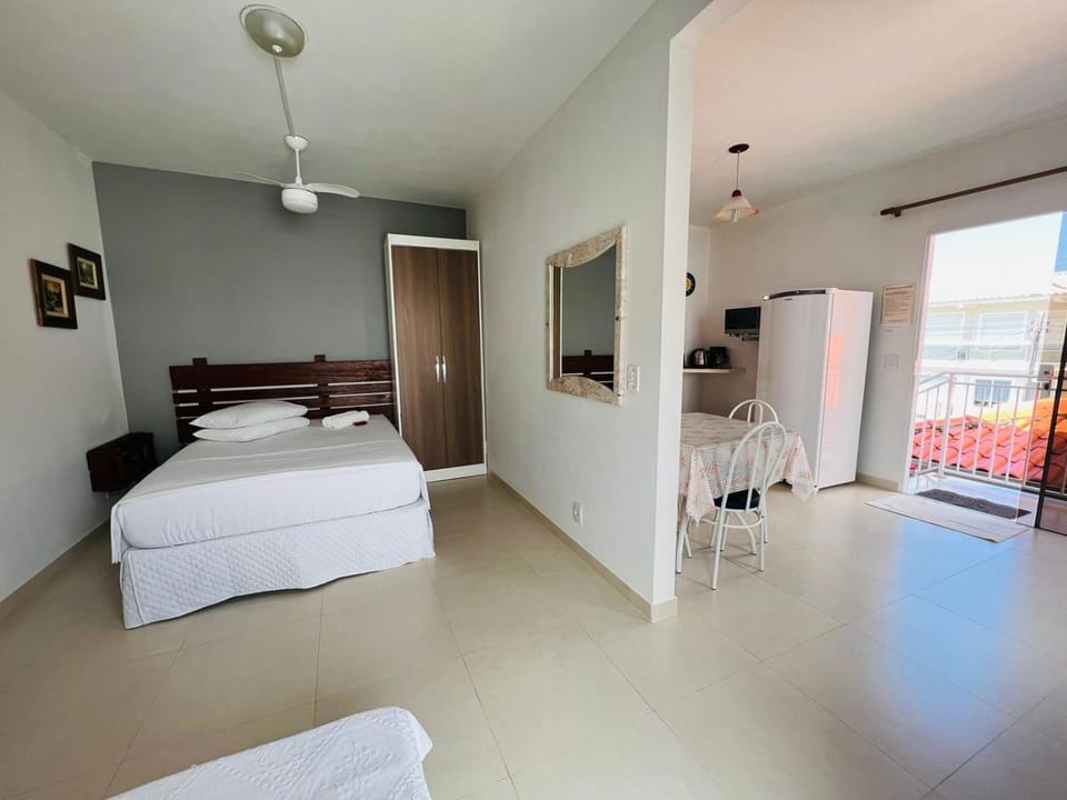Photo of the whole room, Bedroom, wardrobe, air conditioner