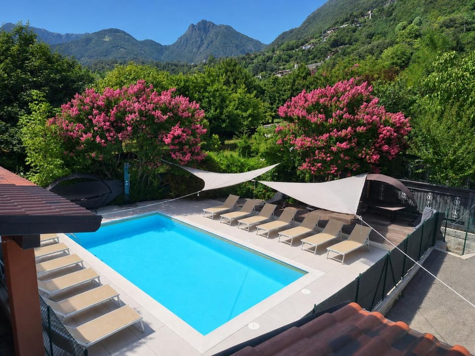 Natural landscape, Garden view, Mountain view, Pool view, Swimming pool, sunbed