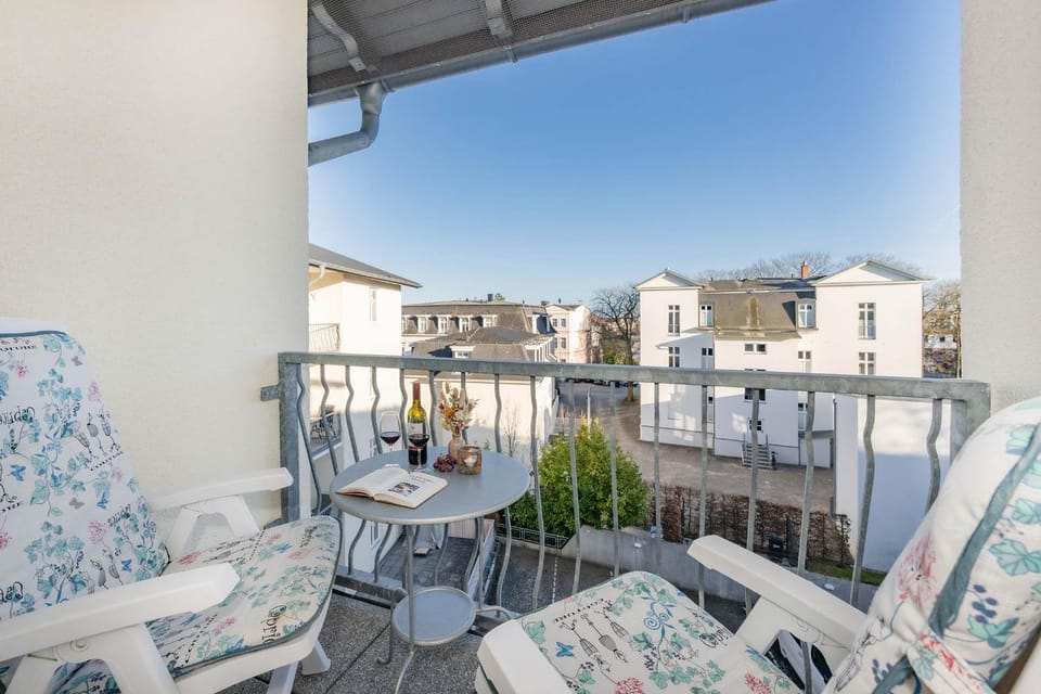 View (from property/room), Balcony/Terrace