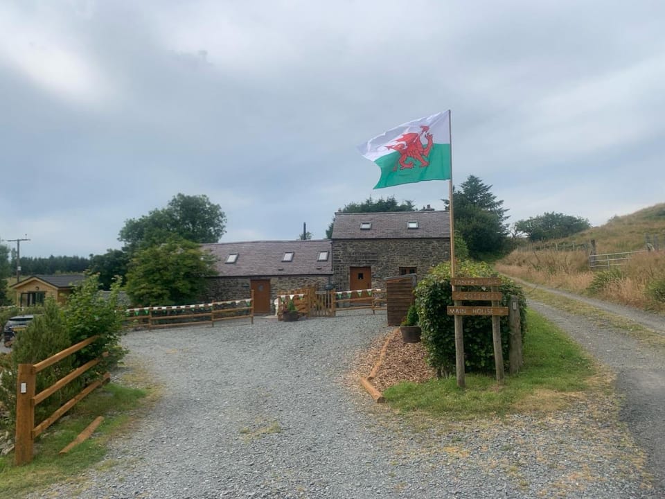 Tanyresgair Cottages House in Wales