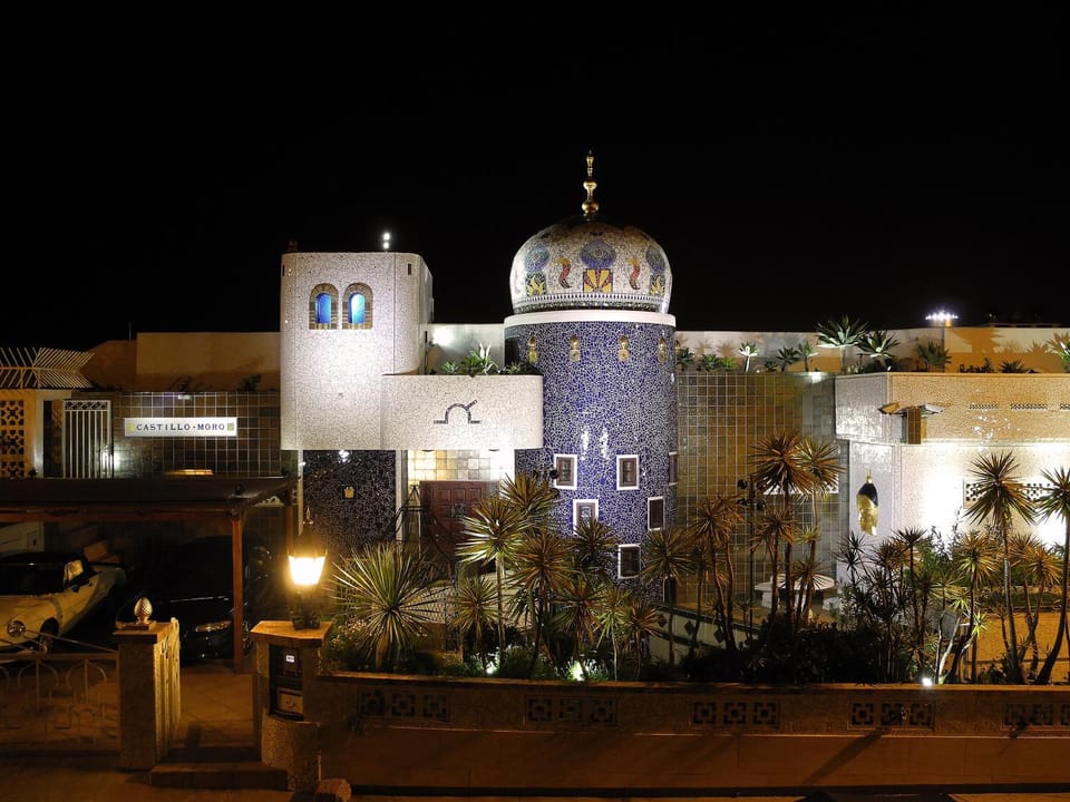 Property building, Facade/entrance, Night, Neighbourhood, Bird's eye view