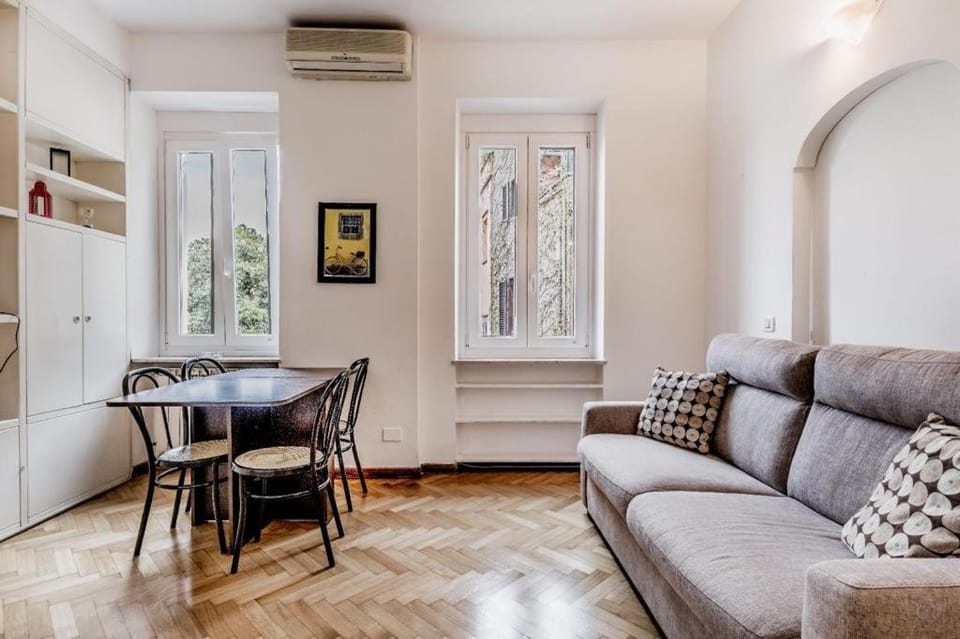 Living room, Dining area, air conditioner
