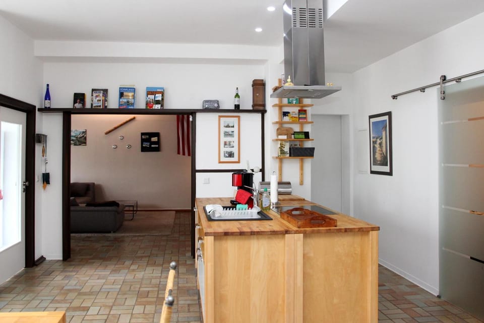 Coffee/tea facilities, Kitchen or kitchenette