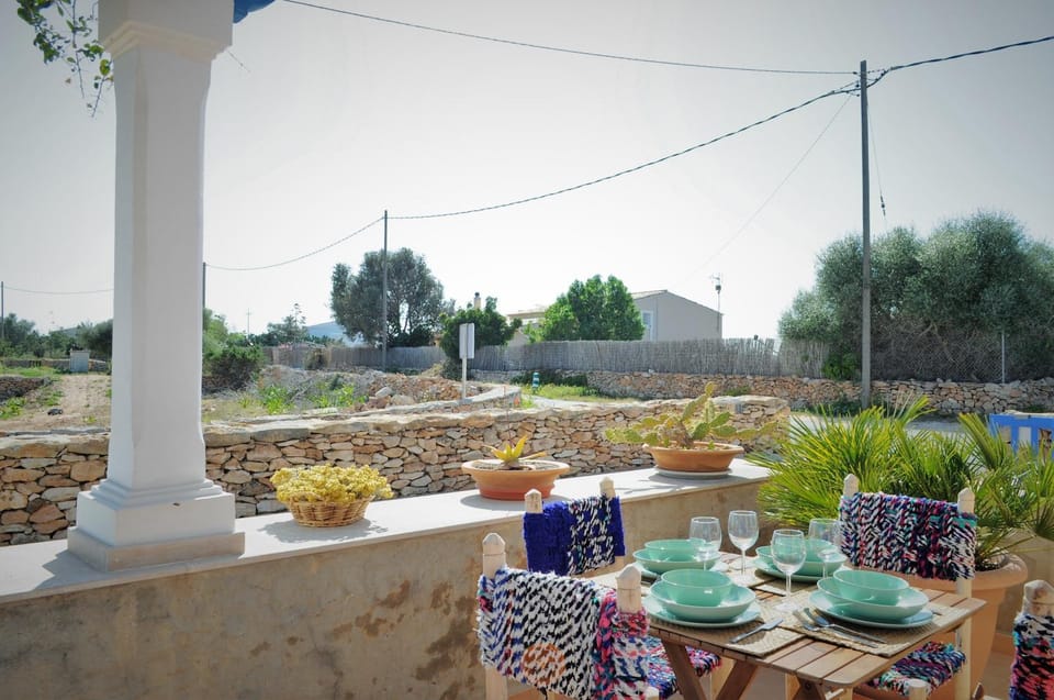Spring, Day, Garden, Food and drinks, Dining area, Food, Garden view