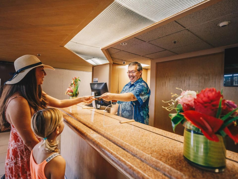Staff, People, Lobby or reception, group of guests