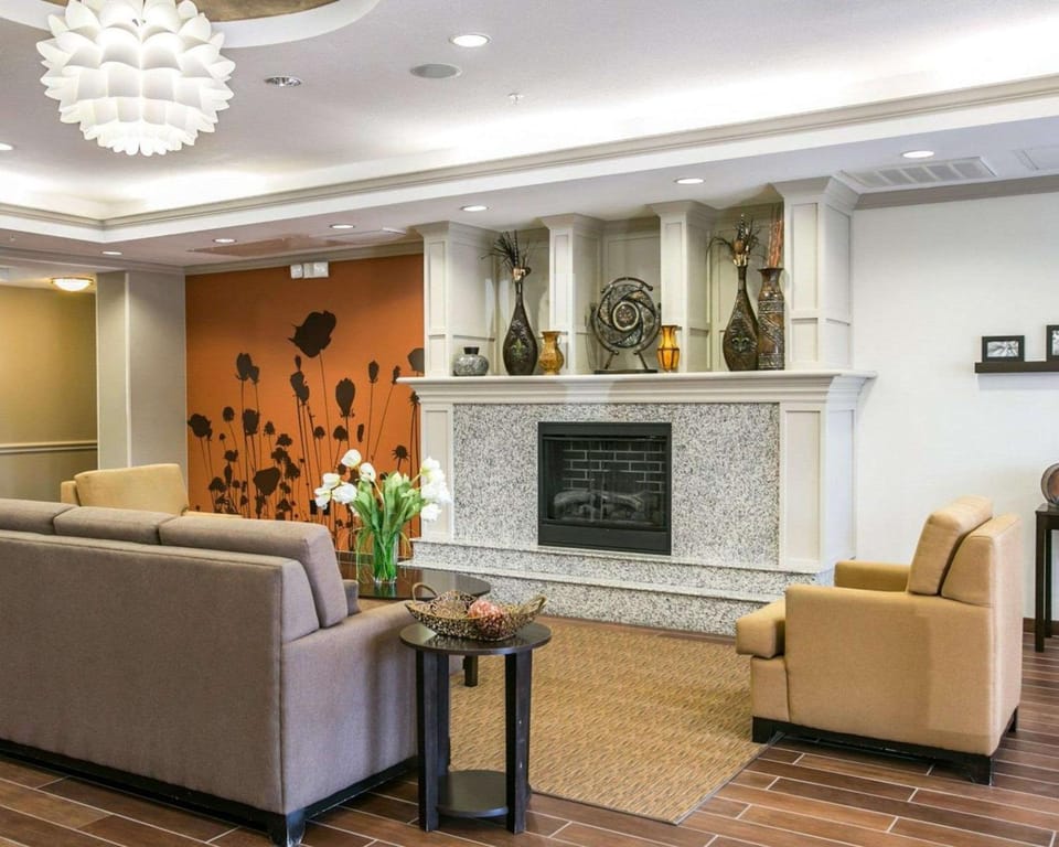 Lobby or reception, On site