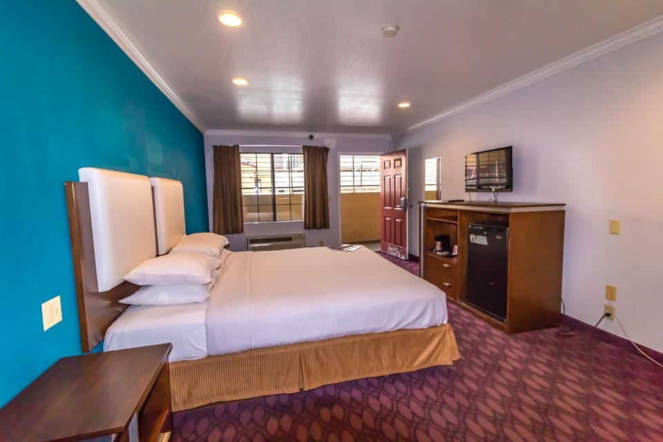 Hotel Pacific, Manhattan Beach Hotel in Manhattan Beach