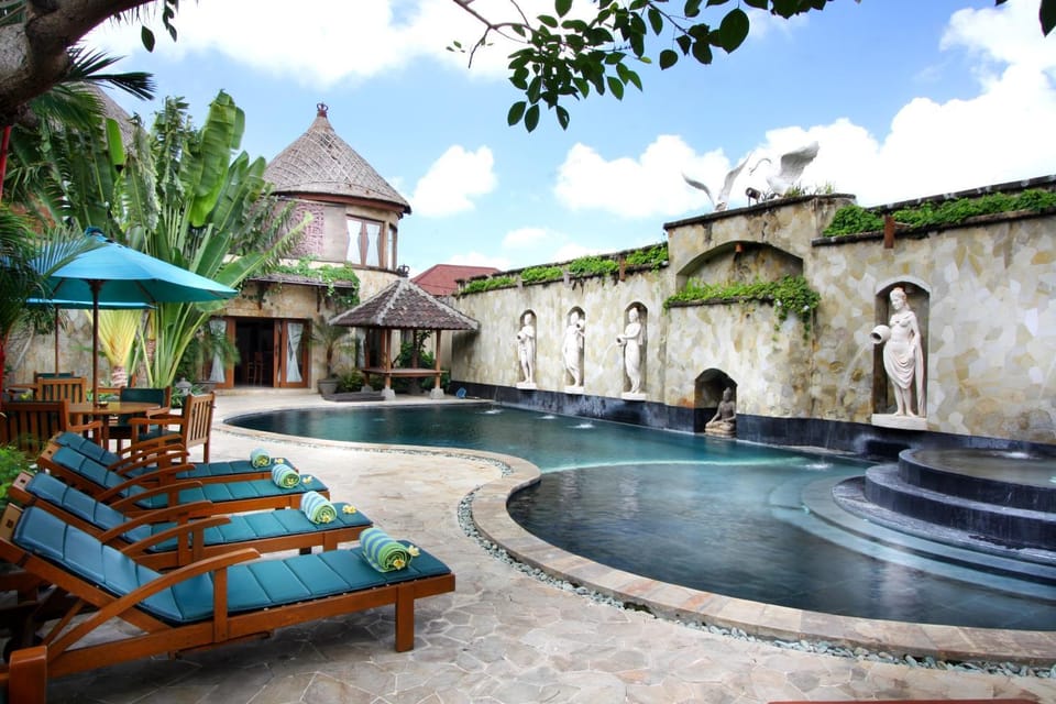 Property building, Swimming pool