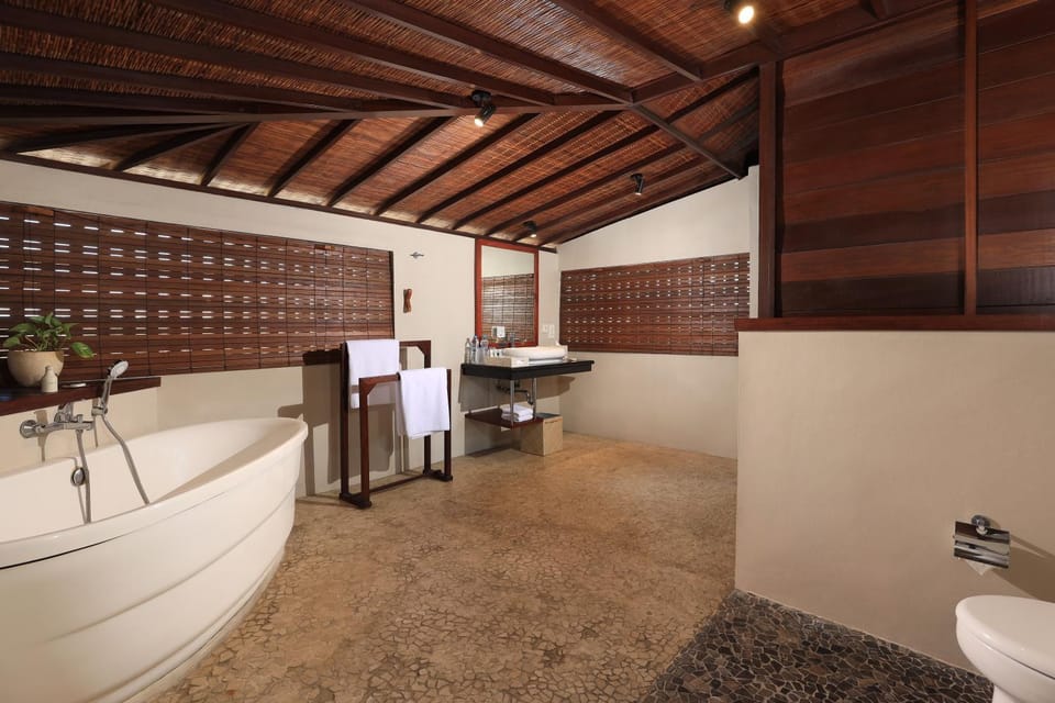 Bathroom, Bath